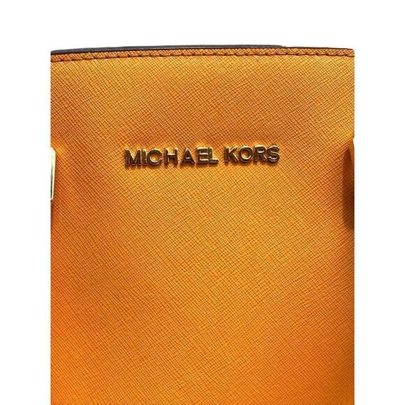 Michael Kors  Selma Medium (Mustard/Merigold) Handbag  3053GLMS7L Medium - Picture 6 of 11
